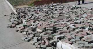 Демонтаж тротуарной плитки Георгиевск, цена от 2920 руб.